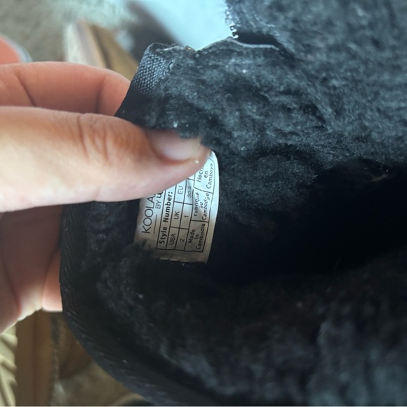 🔥Koolaburra black Ugg boots - Picture 5 of 8